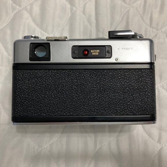 Yashica Camera with Case - Picture 7 of 12